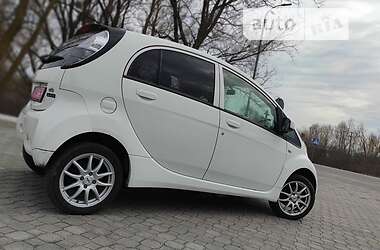 Хэтчбек Mitsubishi i-MiEV 2012 в 