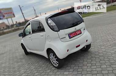 Хэтчбек Mitsubishi i-MiEV 2012 в 