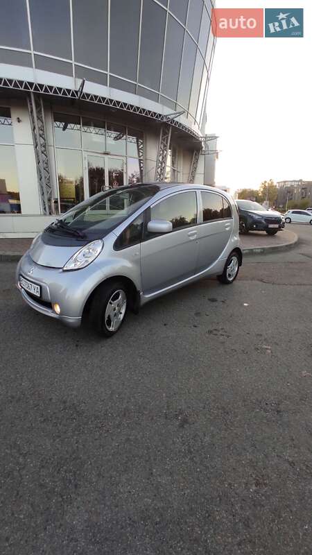 Mitsubishi i-MiEV 2014