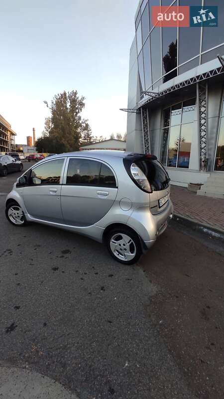 Хетчбек Mitsubishi i-MiEV 2014 в Львові
