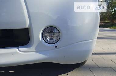 Хэтчбек Mitsubishi i-MiEV 2014 в 