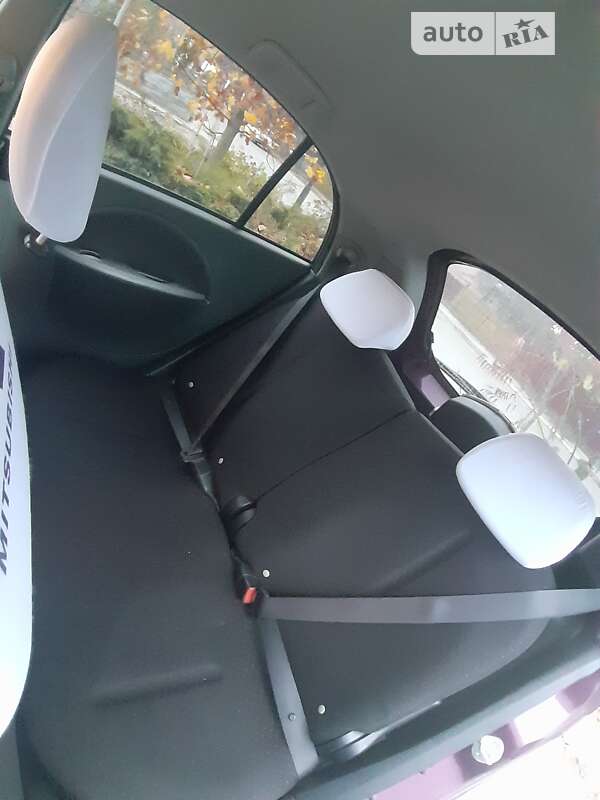 Хэтчбек Mitsubishi i-MiEV 2011 в Черновцах