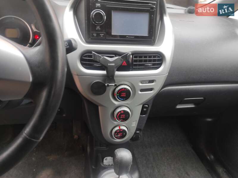 Хэтчбек Mitsubishi i-MiEV 2011 в Виннице