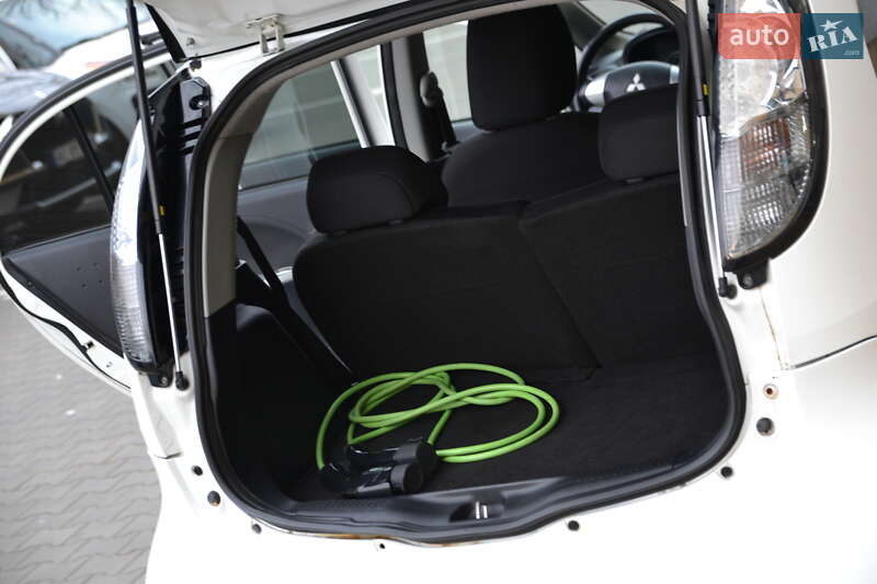 Хэтчбек Mitsubishi i-MiEV 2011 в Луцке