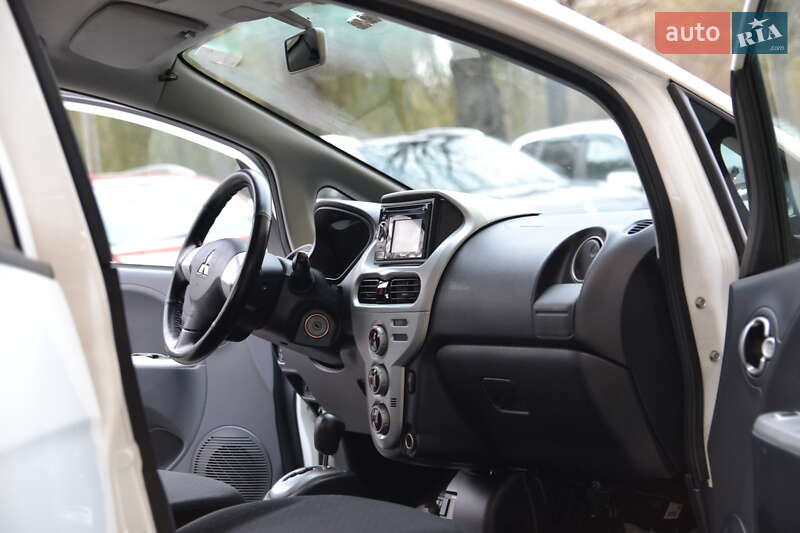 Хэтчбек Mitsubishi i-MiEV 2011 в Луцке