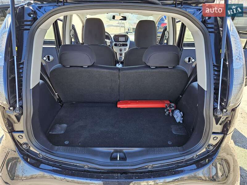 Хэтчбек Mitsubishi i-MiEV 2010 в Шостке