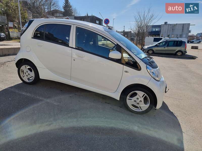 Хэтчбек Mitsubishi i-MiEV 2014 в Ивано-Франковске фото 11 Хэтчбек Mitsubishi i-MiEV 2014 в Ивано-Франковске