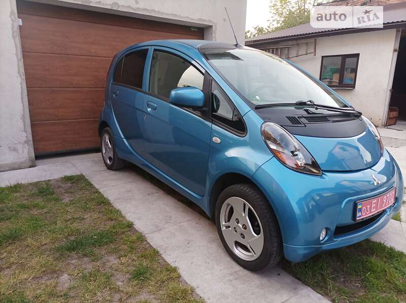 Mitsubishi i-MiEV 2012