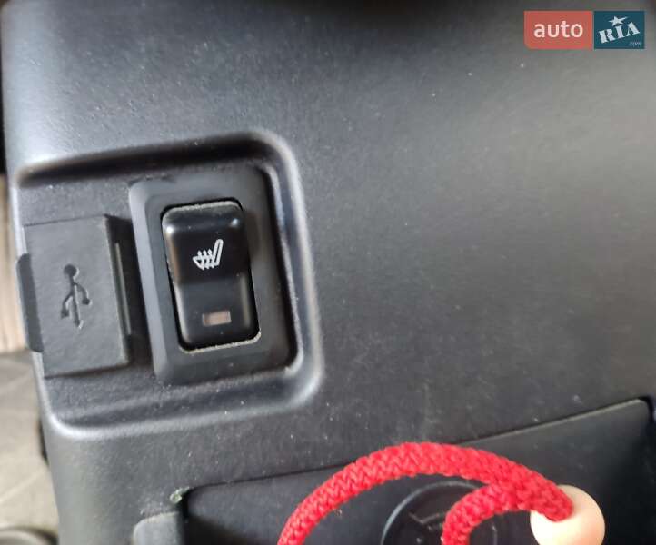 Хэтчбек Mitsubishi i-MiEV 2015 в Хмельницком