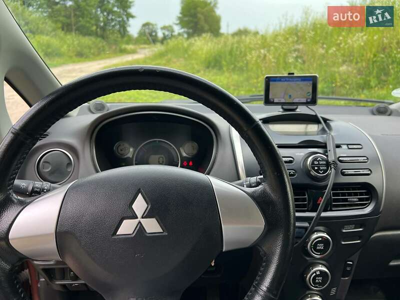 Хэтчбек Mitsubishi i-MiEV 2014 в Луцке