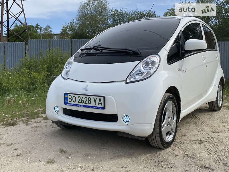 Хэтчбек Mitsubishi i-MiEV 2015 в Тернополе