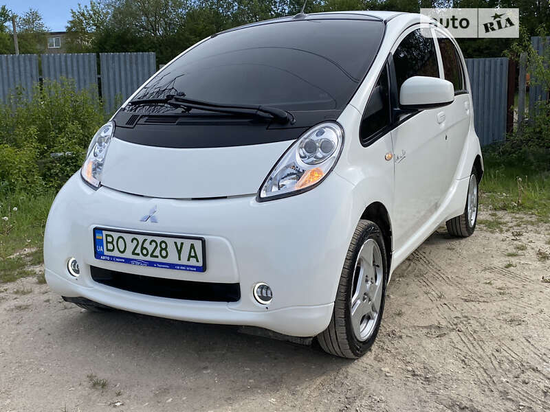 Хэтчбек Mitsubishi i-MiEV 2015 в Тернополе