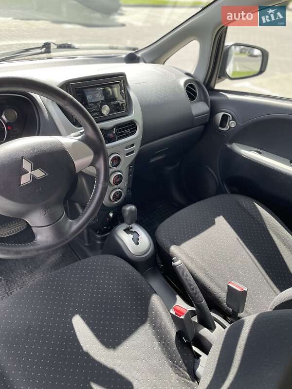 Хэтчбек Mitsubishi i-MiEV 2011 в Хмельницком