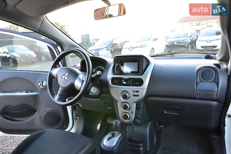 Хэтчбек Mitsubishi i-MiEV 2012 в Луцке