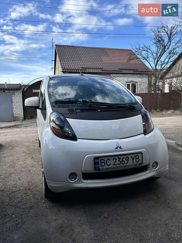 Хэтчбек Mitsubishi i-MiEV 2011 в Каменском фото 9 Хэтчбек Mitsubishi i-MiEV 2011 в Каменском