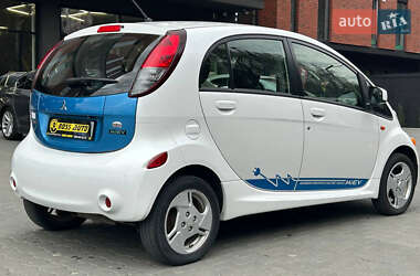 Хетчбек Mitsubishi i-MiEV 2012 в Чернівцях