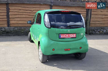 Хэтчбек Mitsubishi i-MiEV 2011 в 