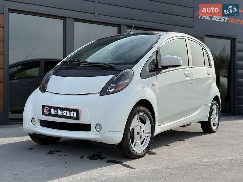 Хэтчбек Mitsubishi i-MiEV 2011 в 