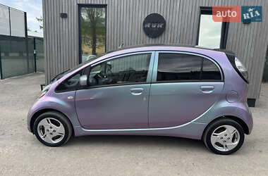 Хэтчбек Mitsubishi i-MiEV 2010 в 