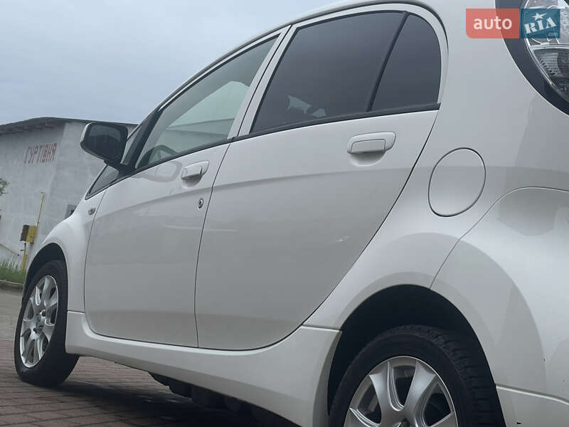 Хетчбек Mitsubishi i-MiEV 2015 в Дрогобичі