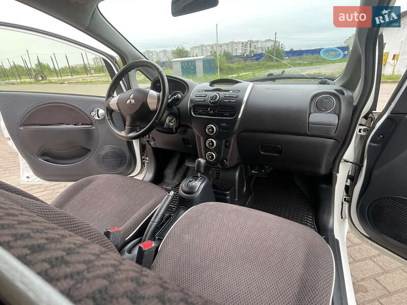 Хетчбек Mitsubishi i-MiEV 2015 в Дрогобичі