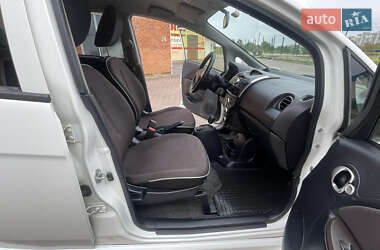 Хетчбек Mitsubishi i-MiEV 2015 в 