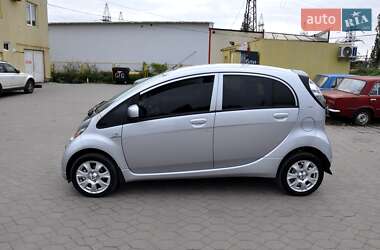 Хэтчбек Mitsubishi i-MiEV 2011 в 