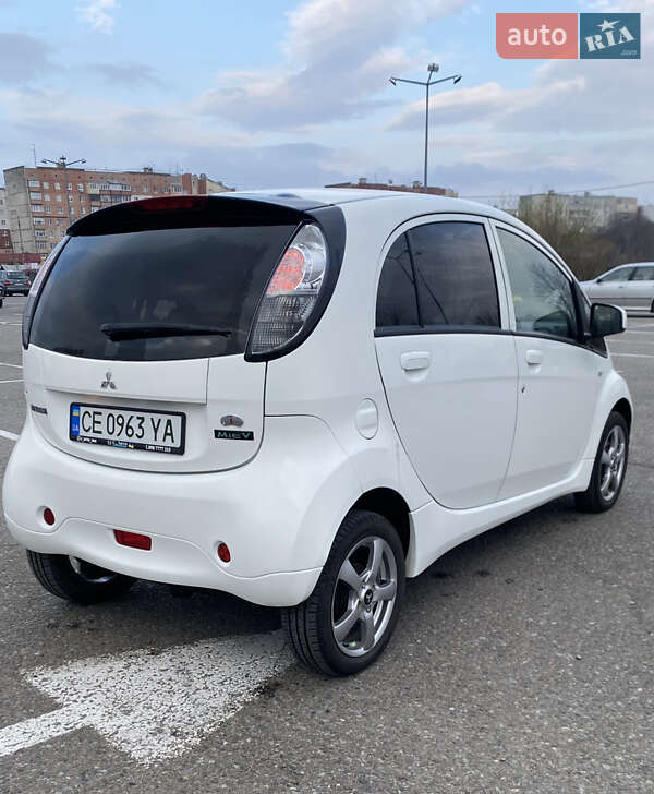 Хэтчбек Mitsubishi i-MiEV 2011 в Черновцах
