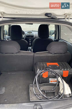 Хэтчбек Mitsubishi i-MiEV 2011 в 