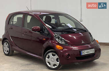 Хэтчбек Mitsubishi i-MiEV 2012 в 