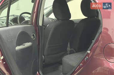 Хэтчбек Mitsubishi i-MiEV 2012 в 
