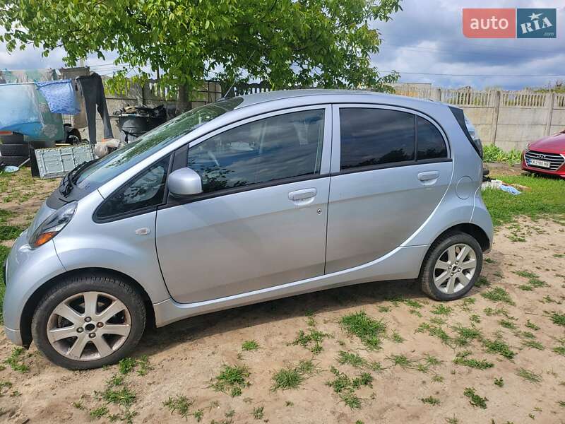 Хэтчбек Mitsubishi i-MiEV 2011 в Киеве