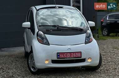 Хетчбек Mitsubishi i-MiEV 2012 в 