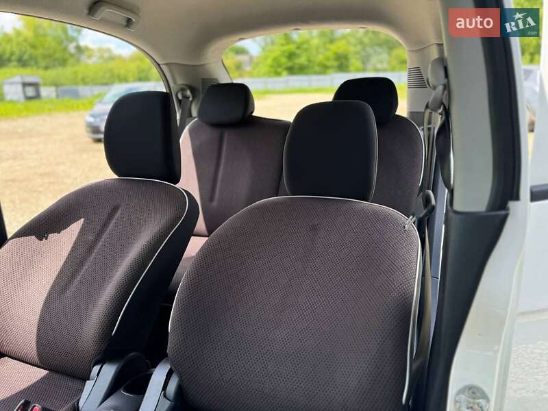 Хэтчбек Mitsubishi i-MiEV 2012 в Трускавце фото 26 Хэтчбек Mitsubishi i-MiEV 2012 в Трускавце