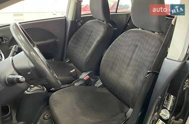 Хэтчбек Mitsubishi i-MiEV 2011 в 