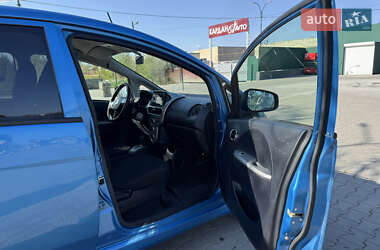 Хетчбек Mitsubishi i-MiEV 2010 в 
