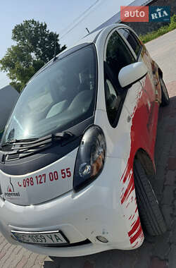 Хэтчбек Mitsubishi i-MiEV 2011 в Золочеве