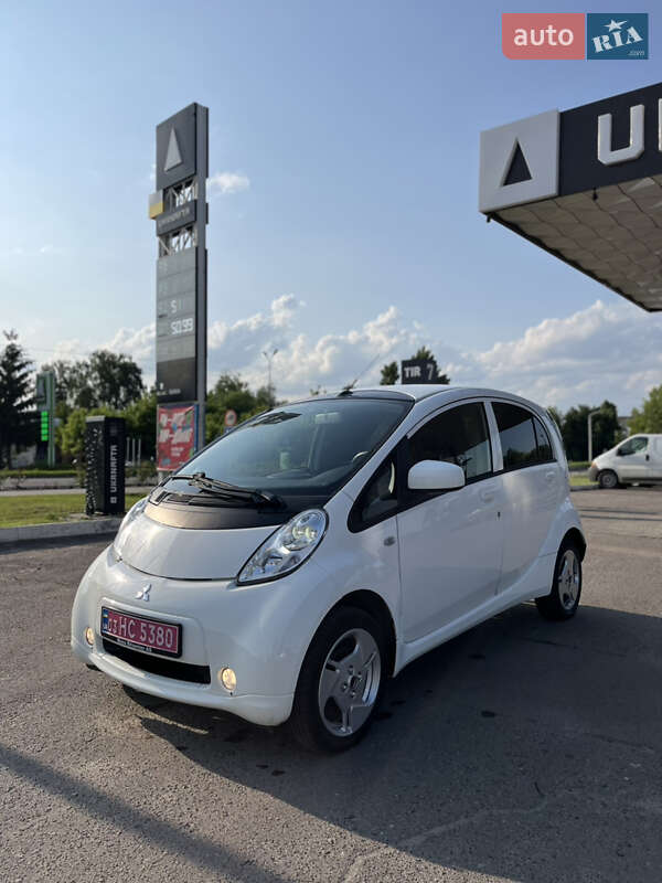 Mitsubishi i-MiEV 2015
