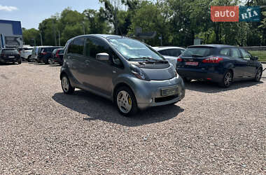 Хэтчбек Mitsubishi i-MiEV 2011 в 