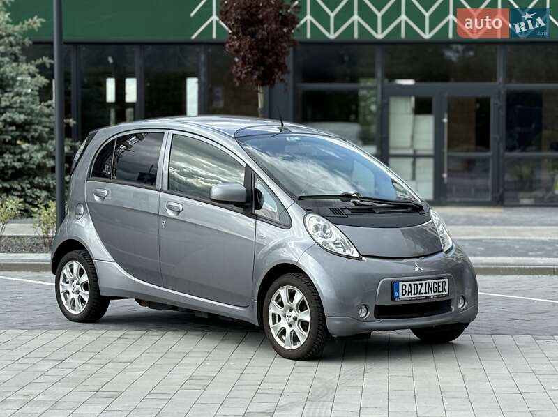 Mitsubishi i-MiEV 2013