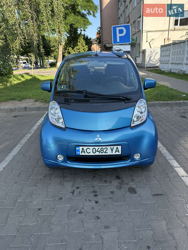 Хетчбек Mitsubishi i-MiEV 2015 в Луцьку
