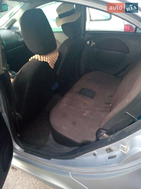 Хэтчбек Mitsubishi i-MiEV 2012 в Калуше