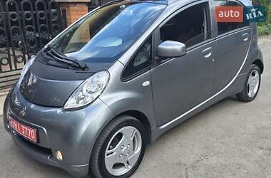 Хэтчбек Mitsubishi i-MiEV 2013 в 