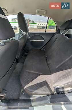 Хэтчбек Mitsubishi i-MiEV 2011 в 