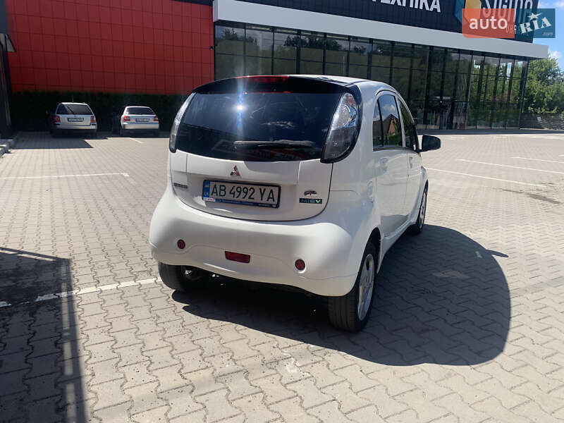 Хетчбек Mitsubishi i-MiEV 2015 в Вінниці
