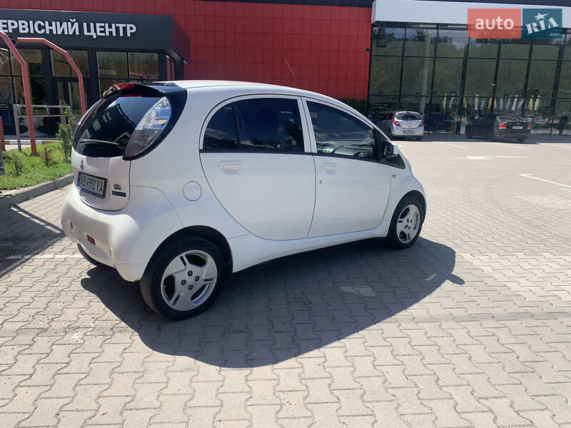 Хетчбек Mitsubishi i-MiEV 2015 в Вінниці