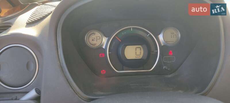 Хэтчбек Mitsubishi i-MiEV 2012 в Черновцах фото 2 Хэтчбек Mitsubishi i-MiEV 2012 в Черновцах