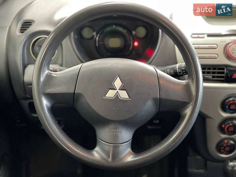 Хэтчбек Mitsubishi i-MiEV 2011 в Киеве