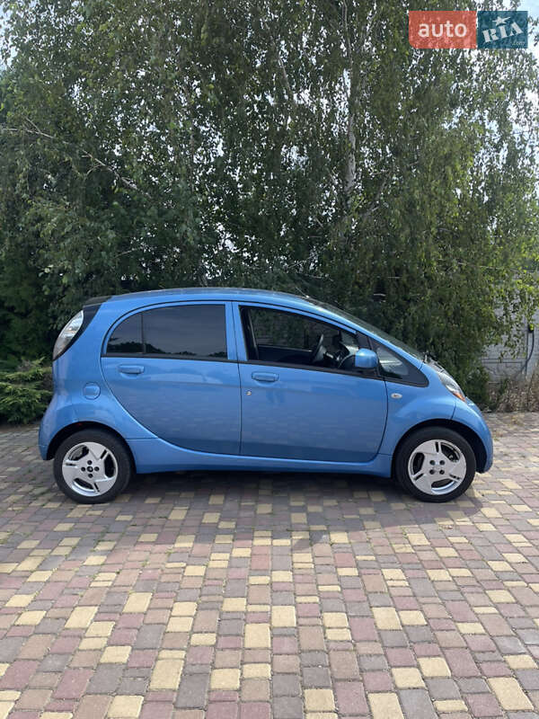 Хэтчбек Mitsubishi i-MiEV 2011 в Днепре