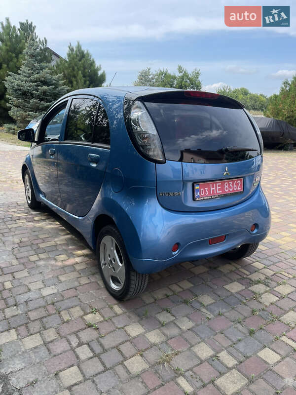Хэтчбек Mitsubishi i-MiEV 2011 в Днепре